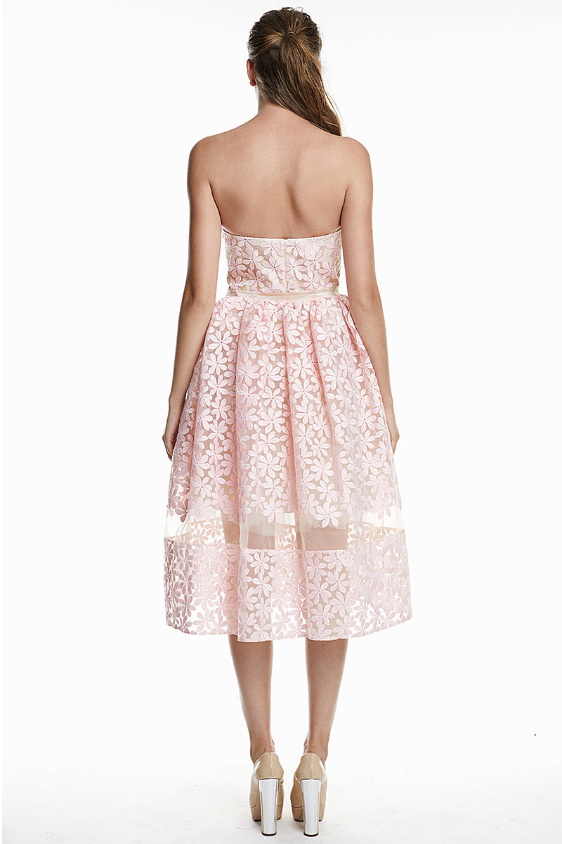 Rochie midi de ocazie cu corsaj de dantela si tafta. Rosa