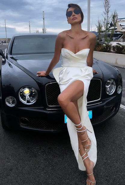 Long taffeta wedding dress with a bow M13h24 Ewa