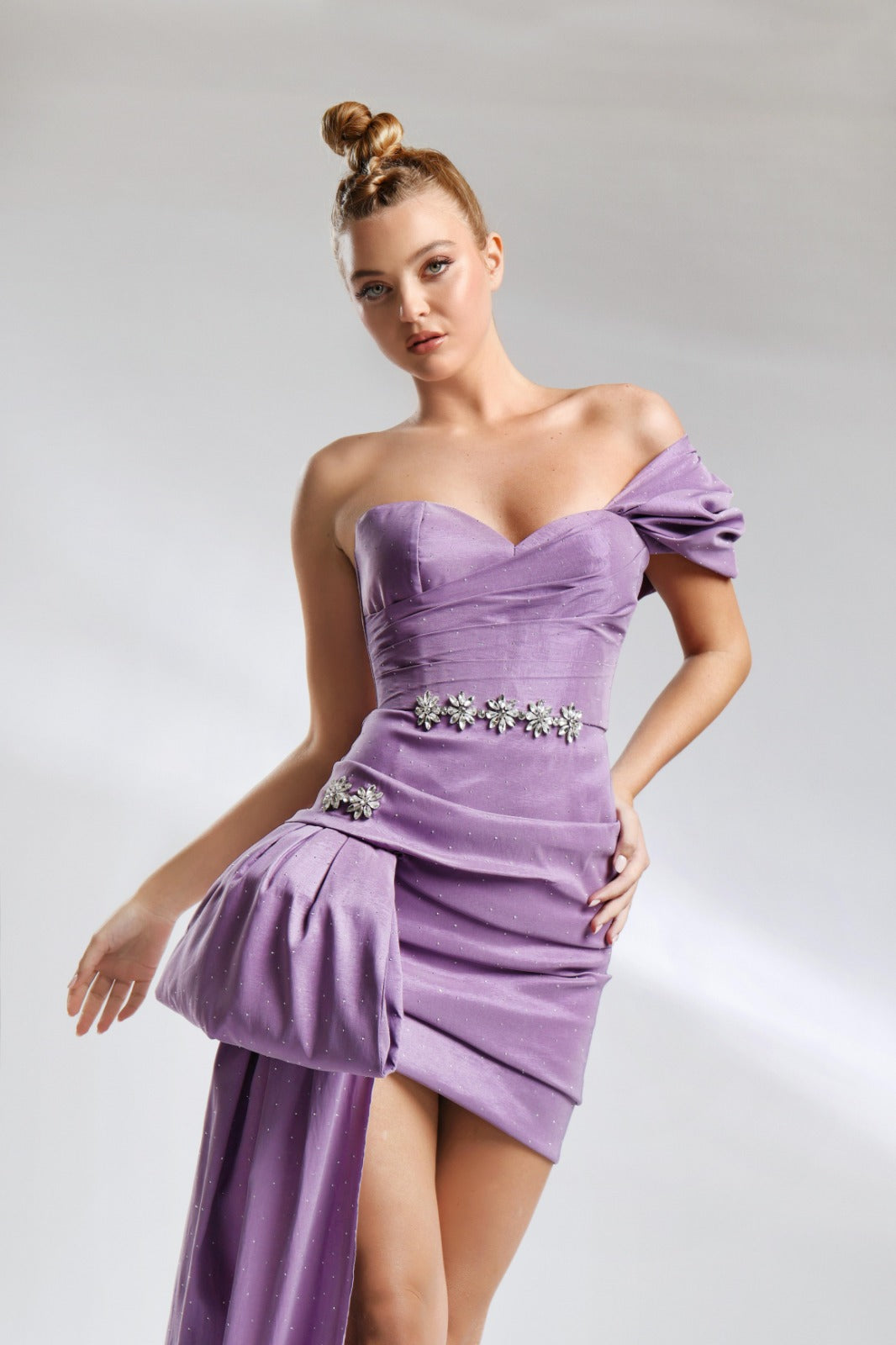 Rochie de seară scurtă asimetrică, cu corsaj și pliuri, R33S27, Sabrina