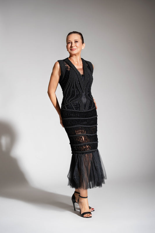 Rochie de seară neagră brodată manual – Catania R17S27