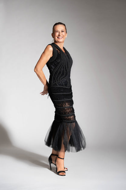 Rochie de seară neagră brodată manual – Catania R17S27