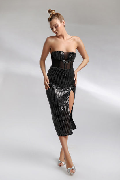 Rochie midi neagra, pe corp, cu paiete negre si argintii Gianny