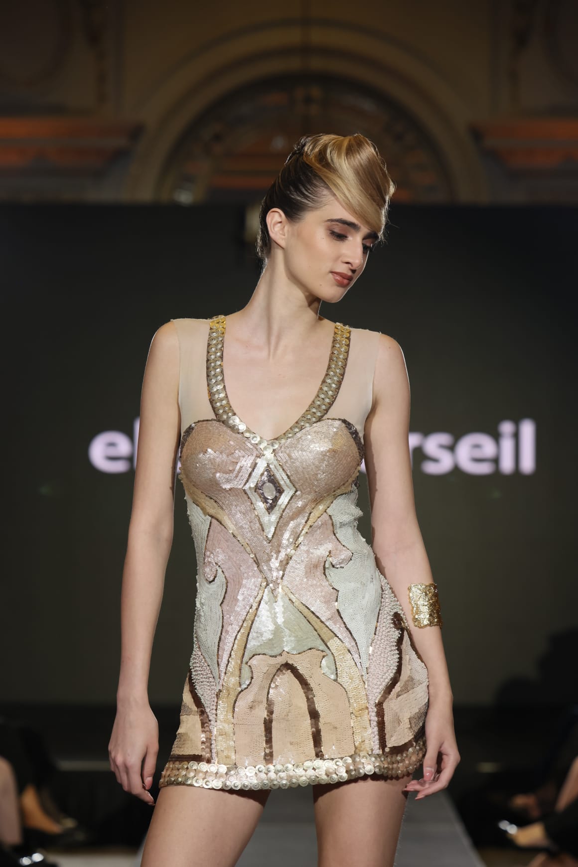 Rochie scurta cu broderie manuala S4S13