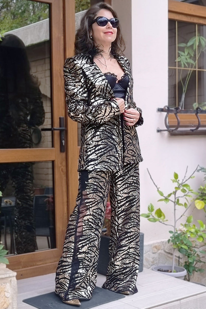 Costum cu pantalon gold cu pene Belle