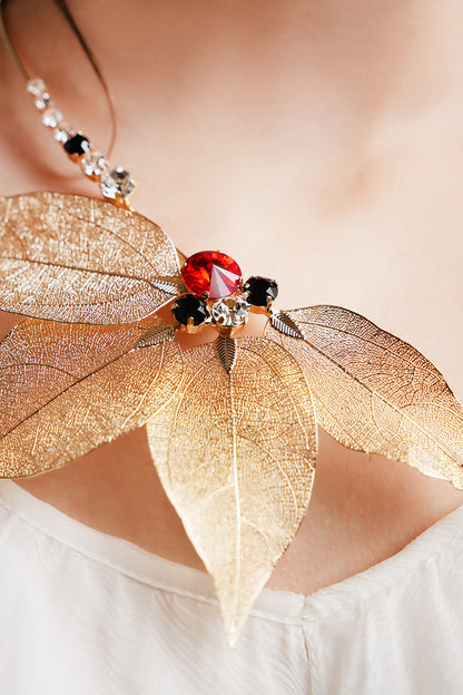 Colier asimetric auriu cu cristale Spring