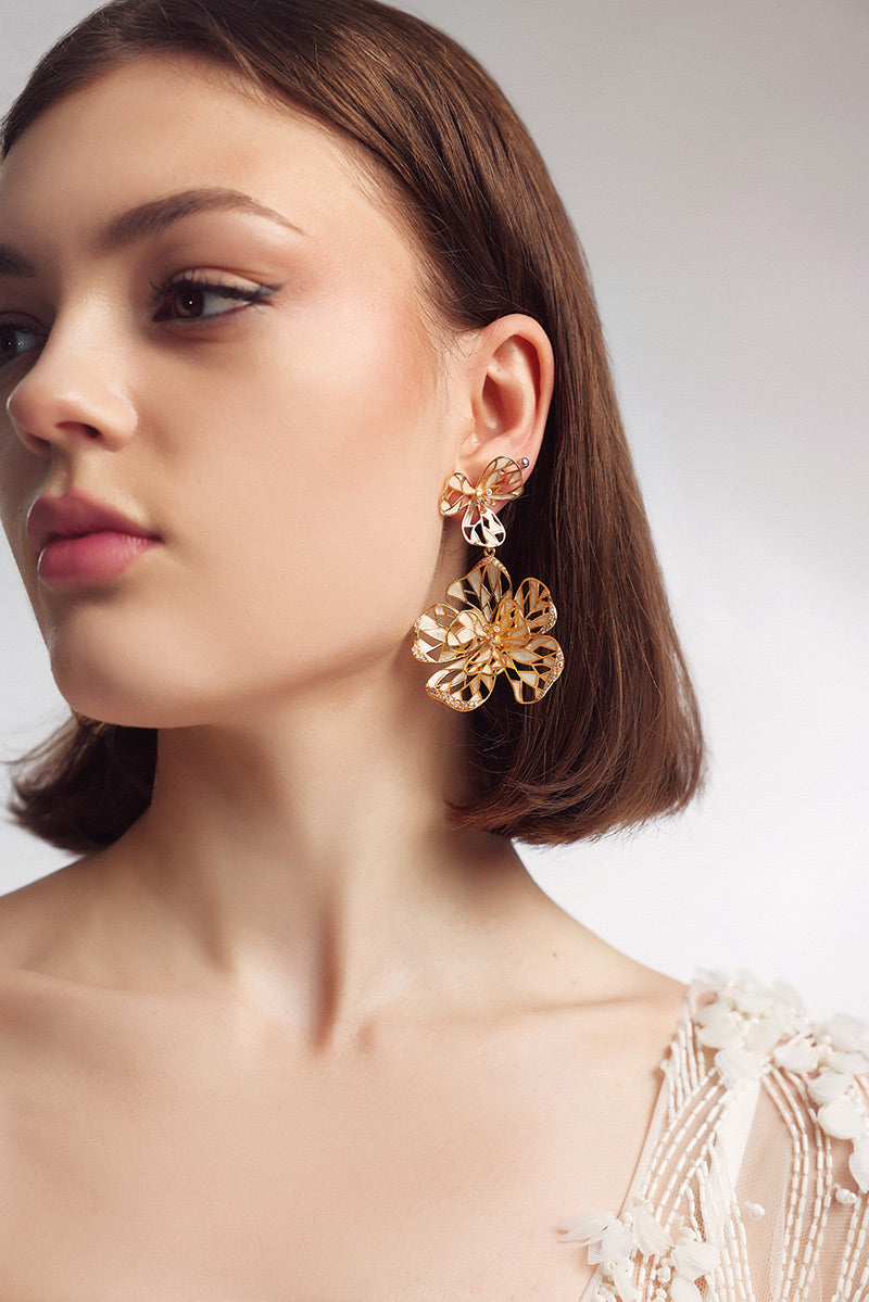 Cerceii Nenuphar din alama acoperiti cu strat gros de aur si cristale