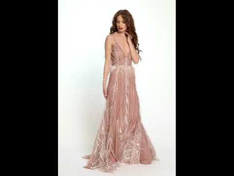 Rochie lunga de seara de lux cu broderie si pene cu slituri R8H20