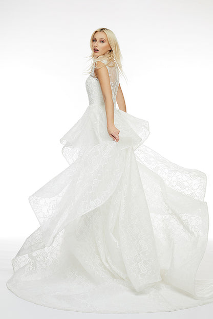 Rochie lunga de mireasa din dantela si voal cu trena spectaculoasa Elite