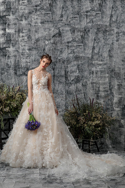 Rochie de mireasa cu broderie manuala din tull in forma de A Sweety