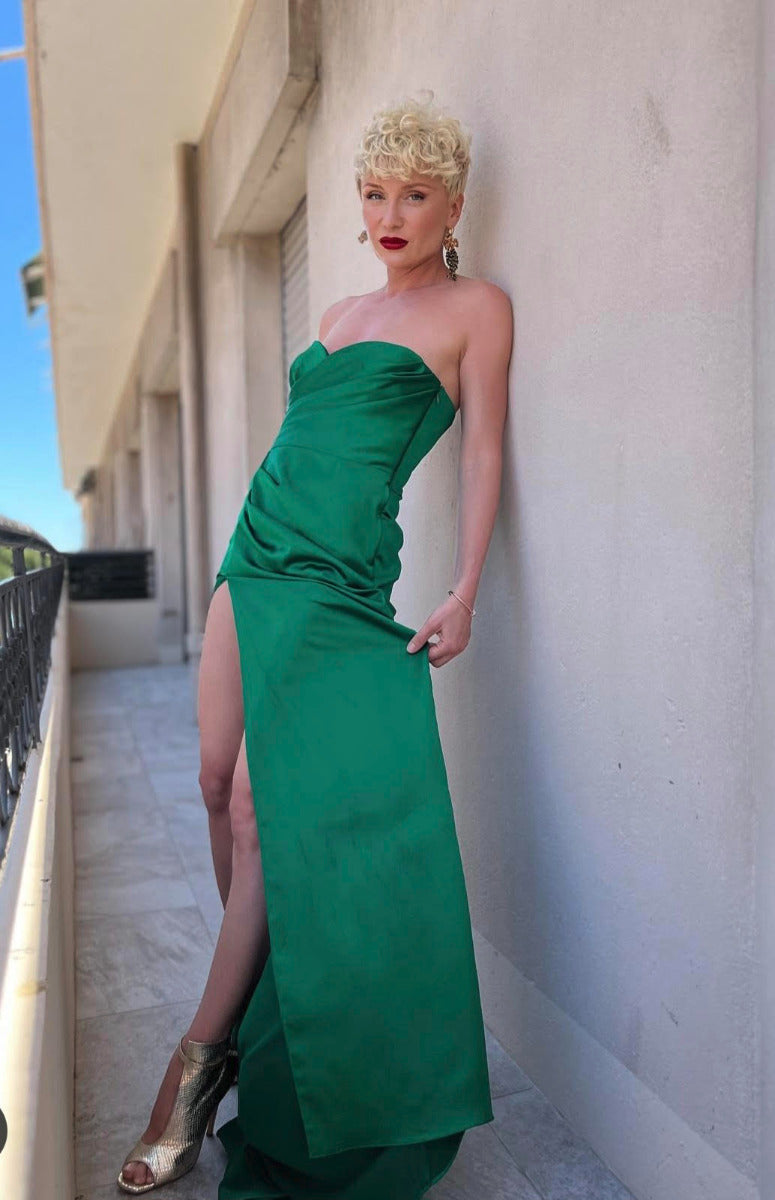 Rochie verde lunga din satin cu corsaj Augusta