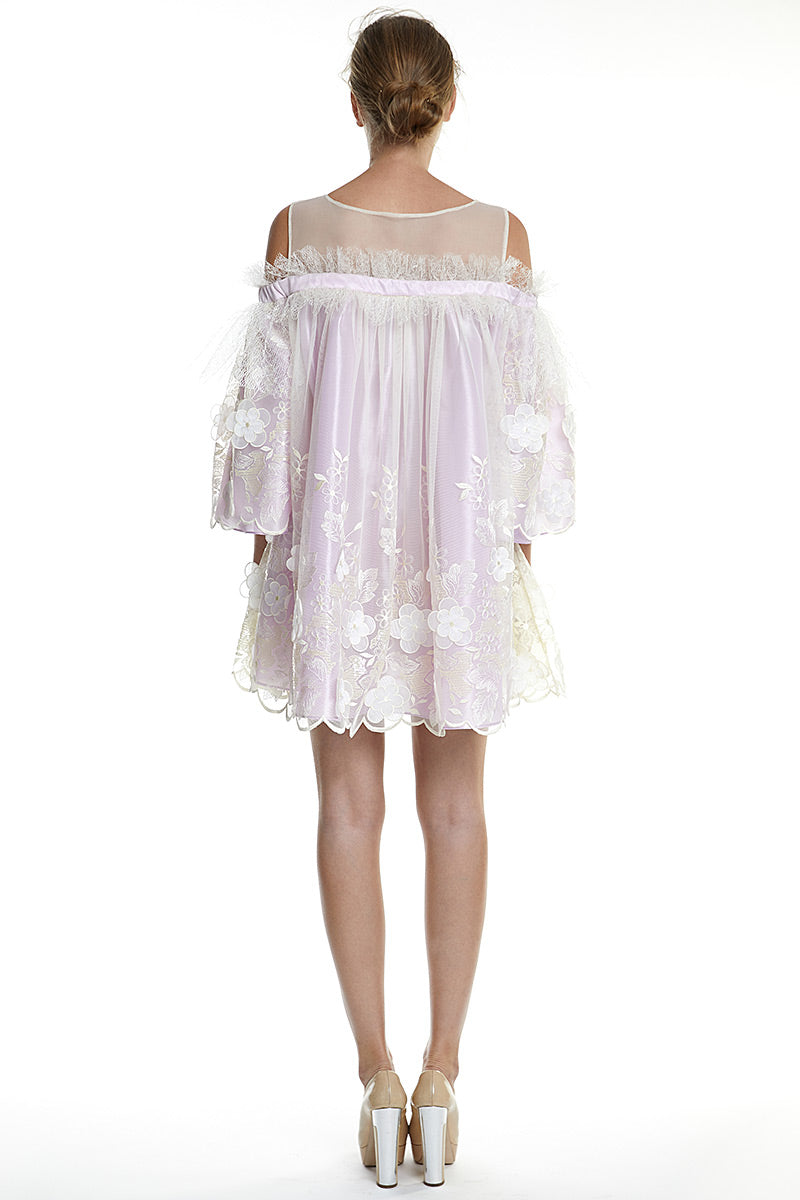 Rochie eleganta scurta cu maneci scurte si dantela cu flori. Venera