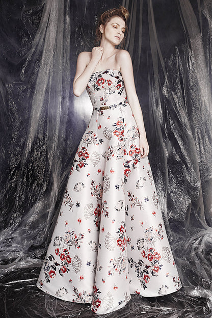  Rochie lunga cu talia marcata, in linia A din brocart cu flori R24H16