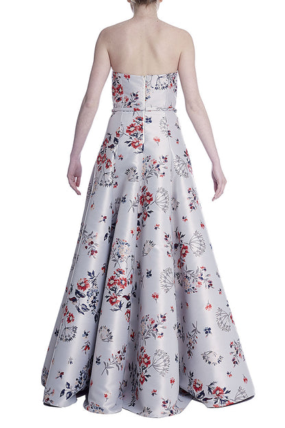  Rochie lunga cu talia marcata, in linia A din brocart cu flori R24H16