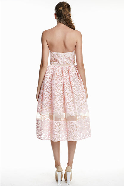 Rochie midi de ocazie cu corsaj de dantela si tafta. Rosa