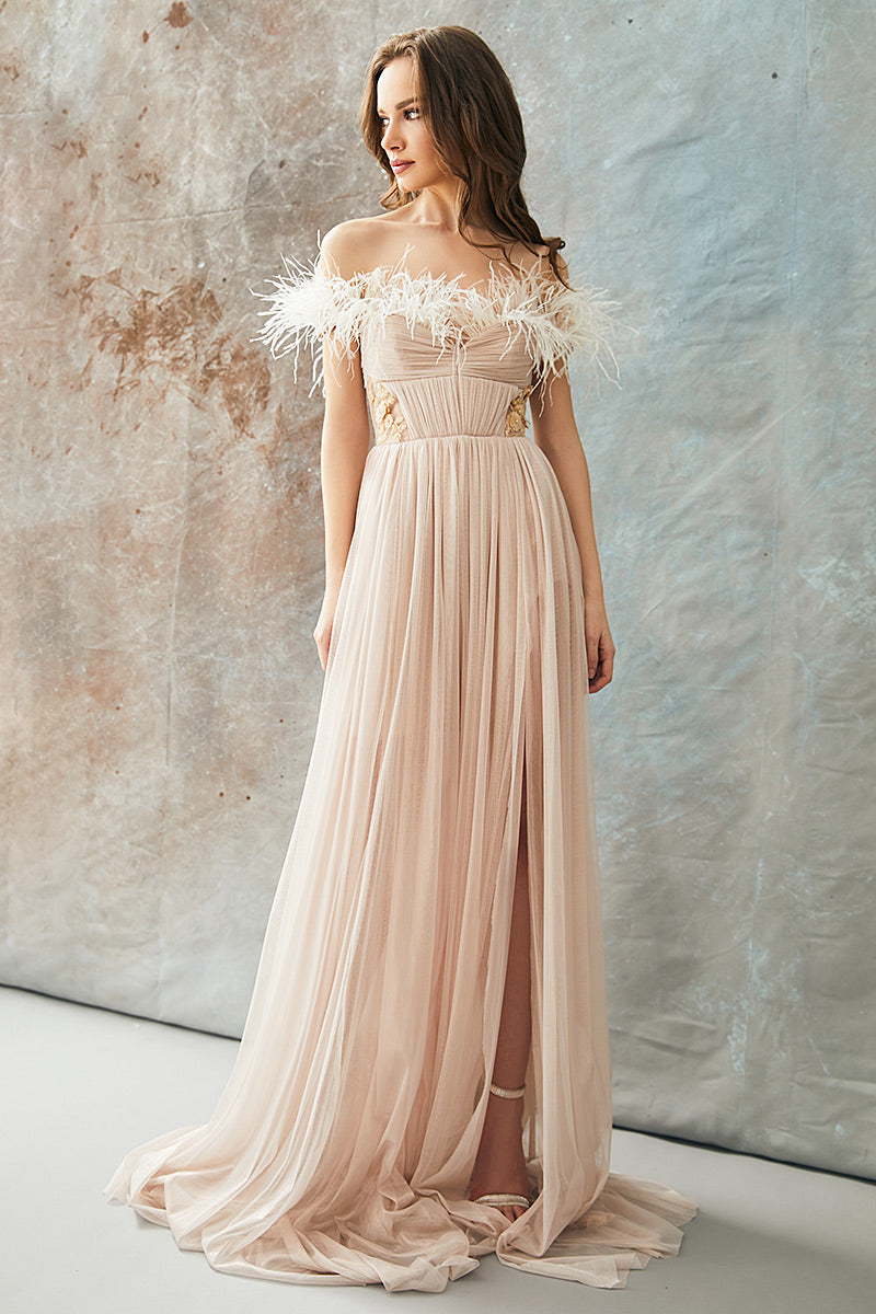 Rochie lunga, de seara, din matase naturala, cu corsaj si pene R27h20