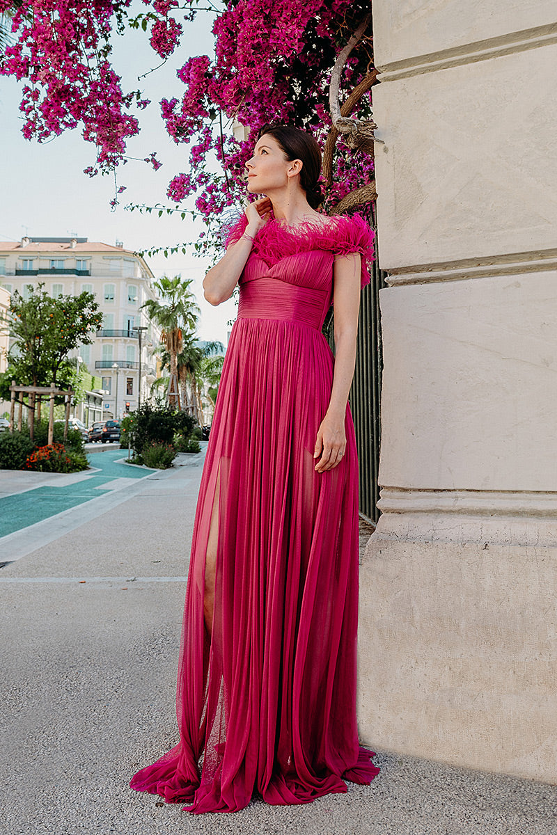 Rochie lunga de matase cu umerii goi Magic