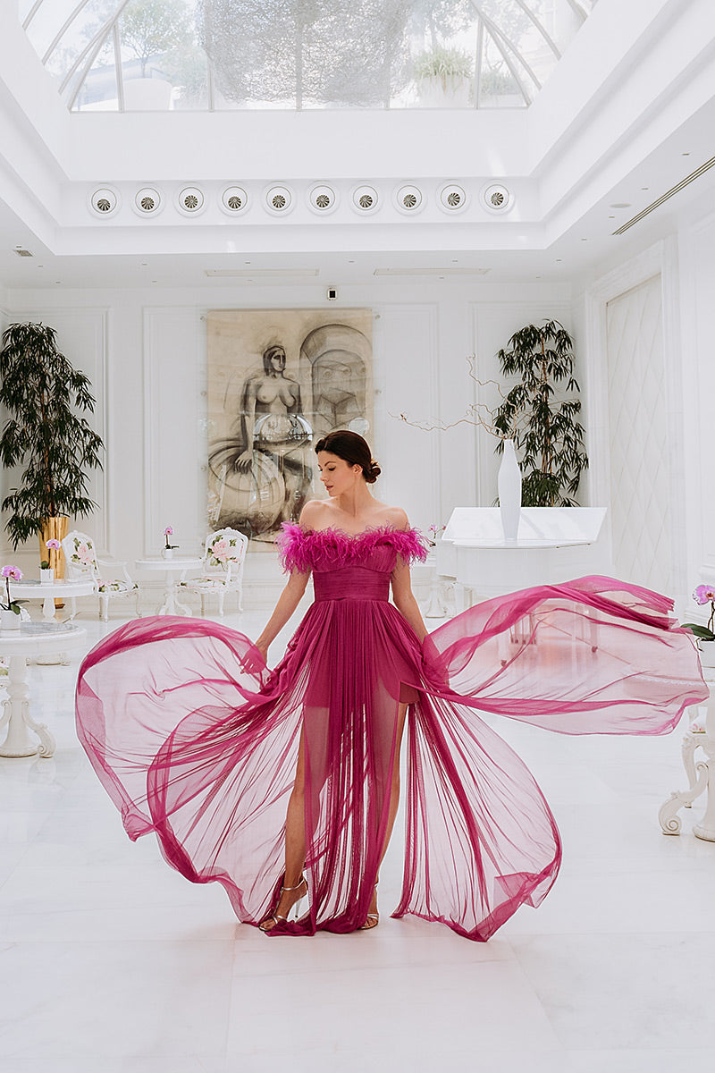 Rochie lunga de matase cu umerii goi Magic