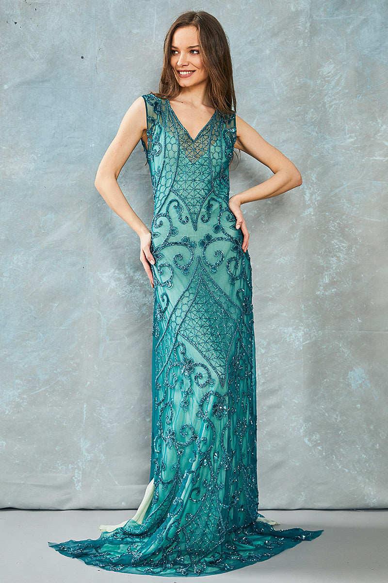 Rochie brodata manual, de seara, lunga, tip sirena cu slituri laterale R31h20