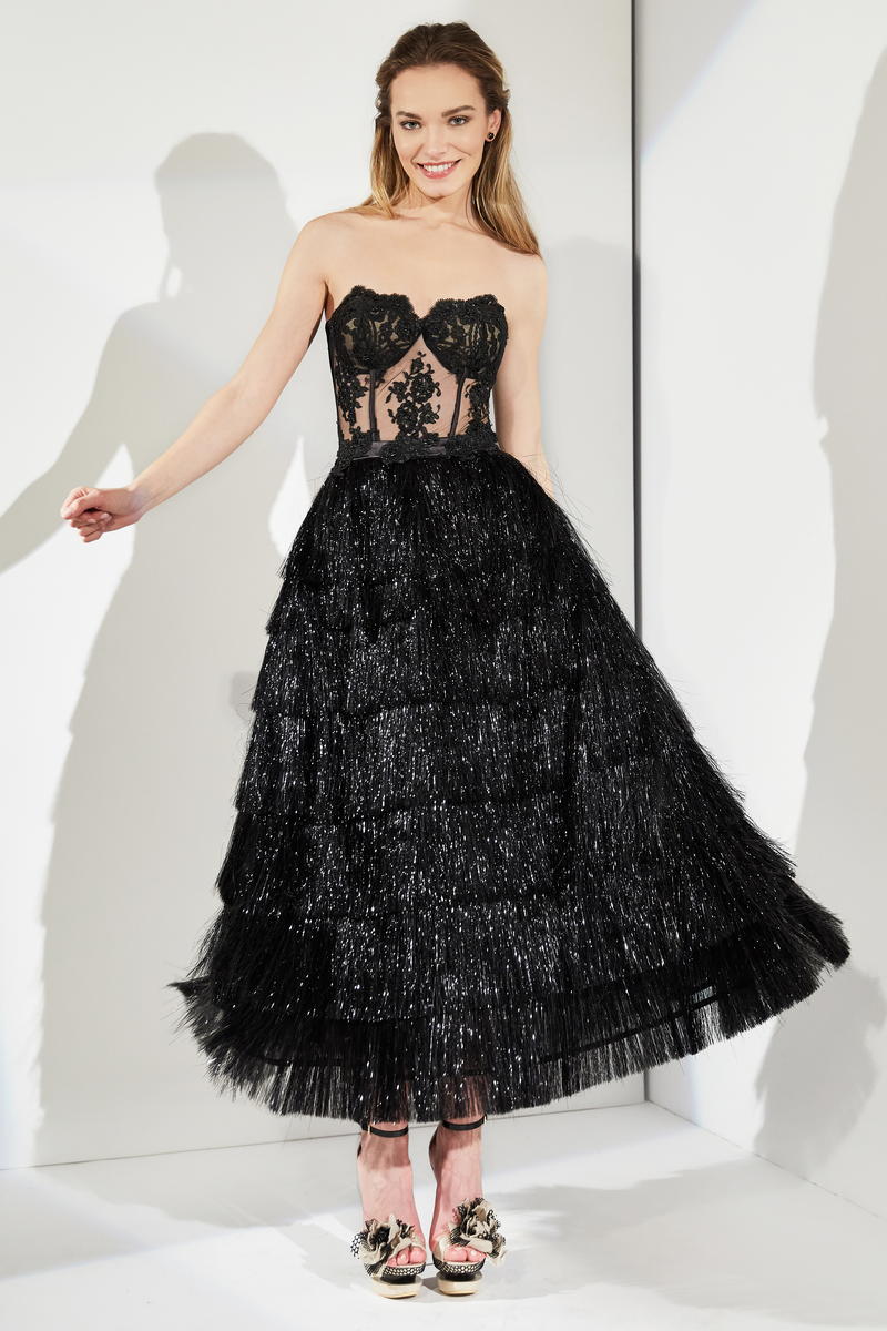 Rochie midi neagra de seara din dantela cu corsaj in linia  Alisa