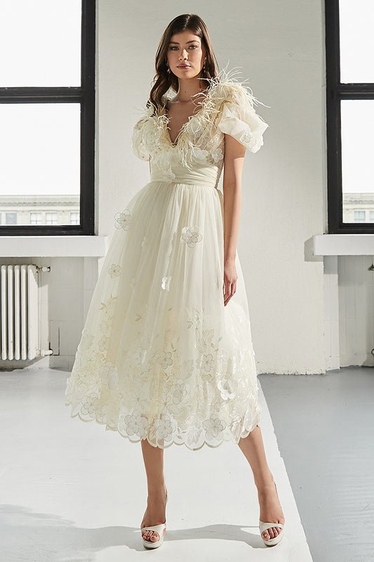 Rochia Crina, midi, de nunta de zi, din tul brodat si pene de strut, R5H23