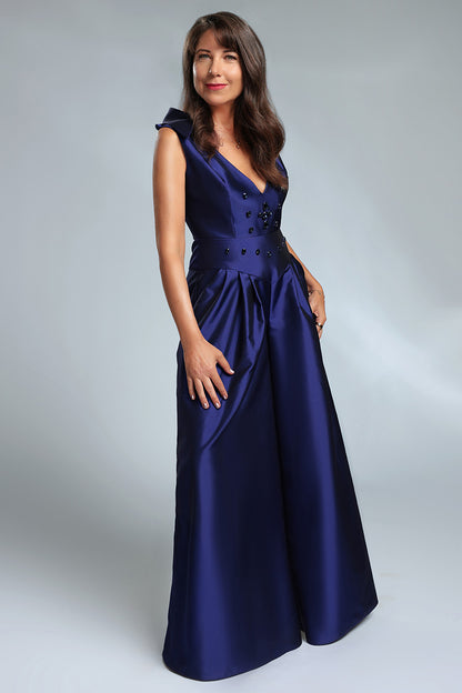 Raphaëlle, Salopetă din tafta cu decolteu în V și pantaloni extra-largi. Elegantă, modernă și realizată pe măsura ta.