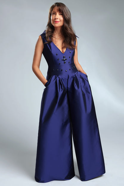 Raphaëlle, Salopetă din tafta cu decolteu în V și pantaloni extra-largi. Elegantă, modernă și realizată pe măsura ta.