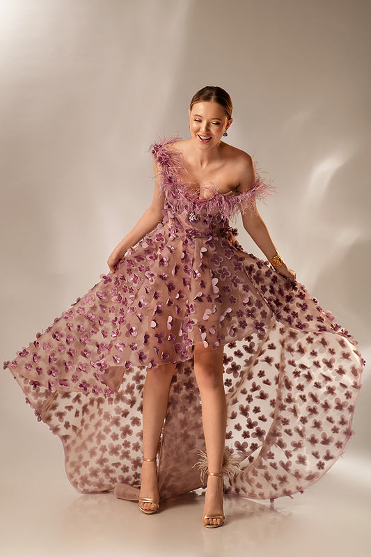 Rochie de seara asimetrica cu corset si pene R18S23 Granate