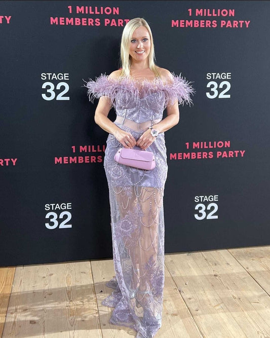 Rochie de seara brodata cu dantela cu corsaj si pene R1h24 Rosediamant